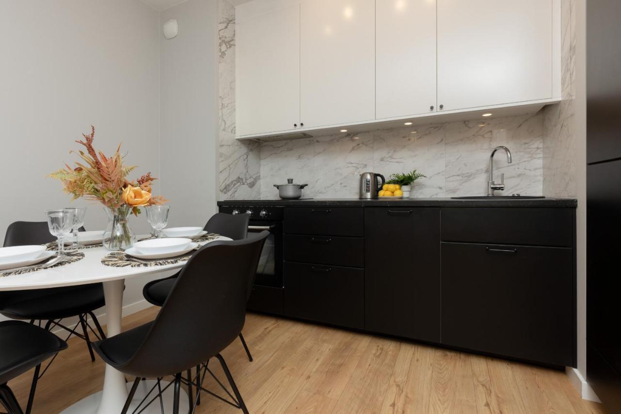 Modern Apartment With Balcony Mokotow Business Centre By Noclegi Renters 바르샤바 외부 사진